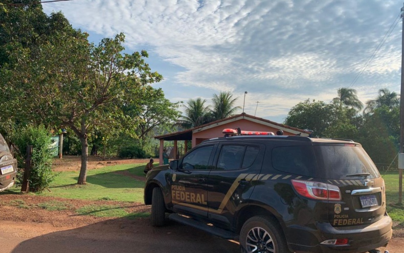 Polícia Federal prende homem que compartilhou 191 conteúdos com menores nus
