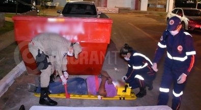 Eletricista recebe descarga elétrica e cai dentro de caçamba de caminhão