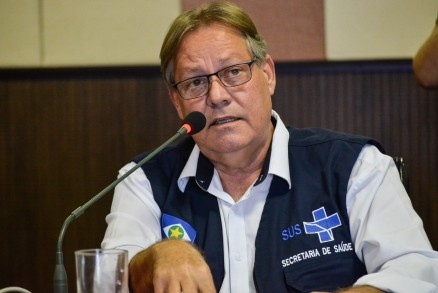 Secretário de saúde diz que 10% da população resiste a tomar vacina