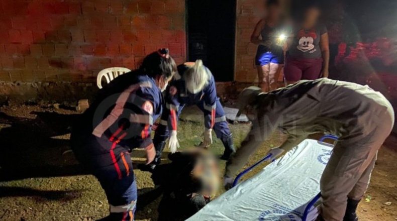 Casa pega fogo e Idoso de 80 anos tem 90% queimado