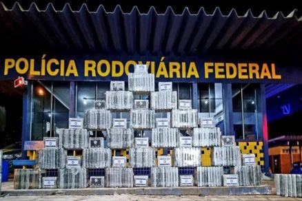 PRF apreende 291 kg de cocaína em carga de calcário na BR-364