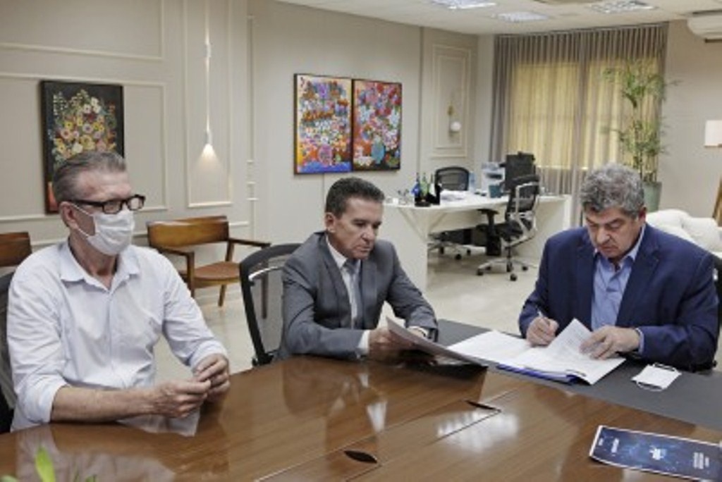 TAG celebrado entre TCE-MT, FMF e Secel-MT viabiliza investimentos no futebol mato-grossense