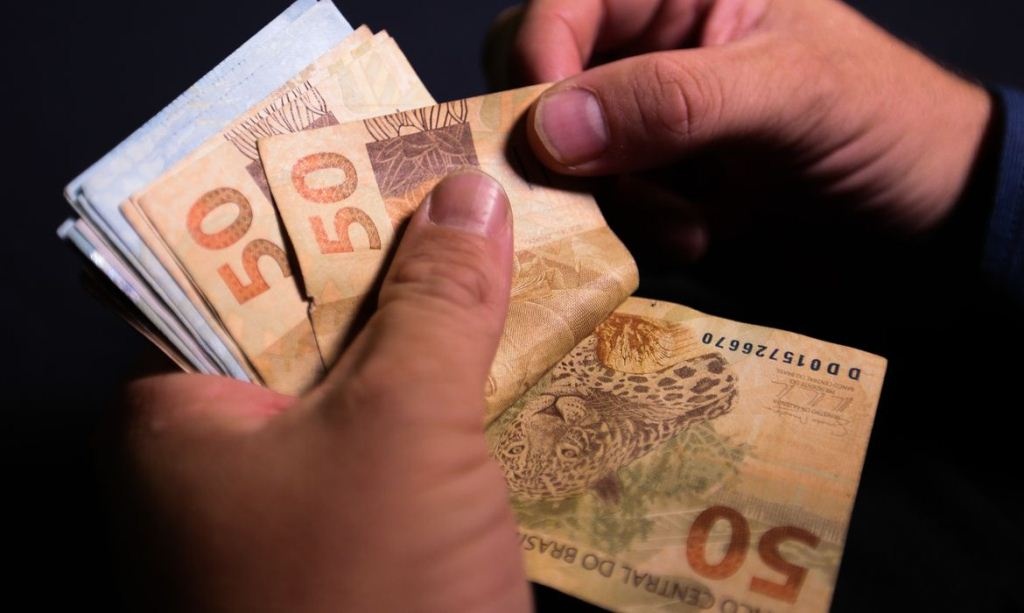 Combustível volta a pressionar inflação em Sinop