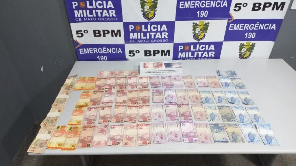 Homem é preso após agredir vítima e roubar mercado