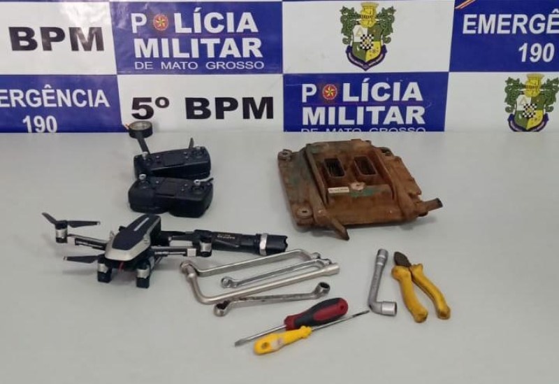 Policiais prendem homem por roubo a empresa de logística