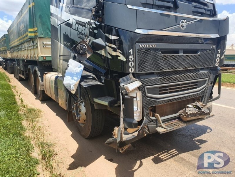 Sorriso: ônibus, carreta e caminhão tanque se envolvem em acidente na BR-163