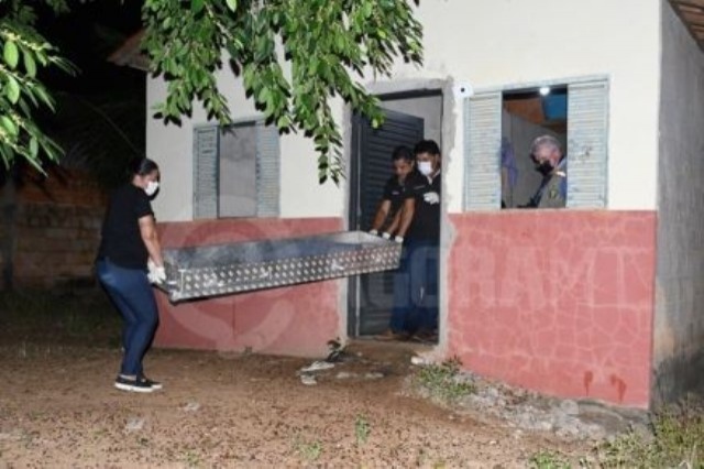 Dois homens são assassinados dentro de casa em Rondonópolis