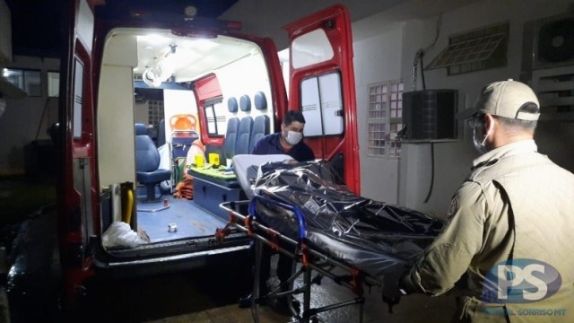 Homem é socorrido após ser baleado no pescoço e no braço