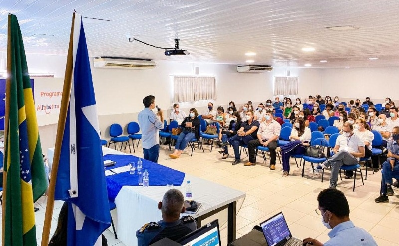 Encontro reúne gestores de Sinop para direcionamentos sobre o ano letivo e investimentos na educação