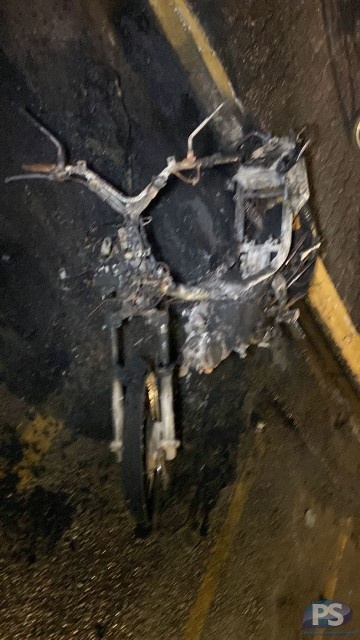 Sorriso: motocicleta é destruída pelo fogo