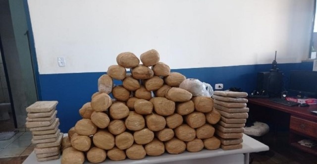 PM prende homem com 100 quilos de maconha em Matupá