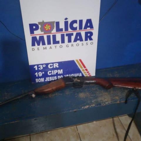 Polícia Militar prende homem em flagrante com espingarda e três munições