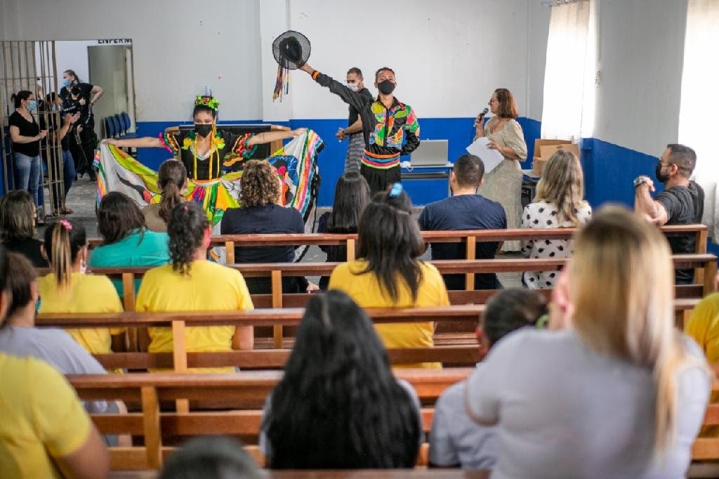 Penitenciária Feminina Ana Maria do Couto recebe projeto de capacitação e empreendedorismo