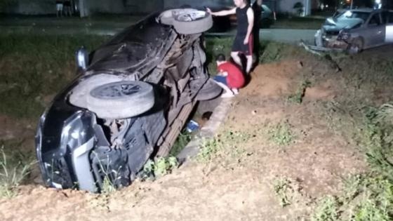 Acidente entre Astra e Pajero deixa quatro pessoas feridas