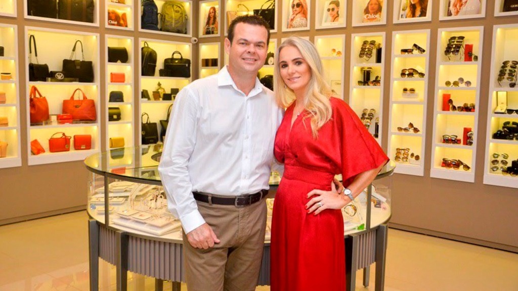 De vendedor ambulante de joias a negócio de alto quilate