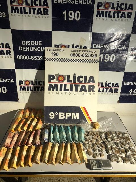 Mulher é presa com 58 porções de drogas