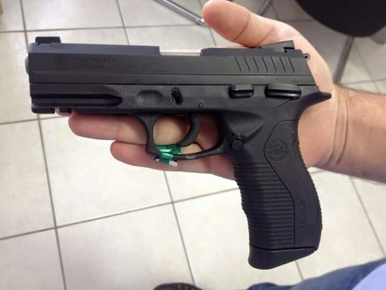 Advogado é detido após disparar arma de fogo em Centro de Eventos