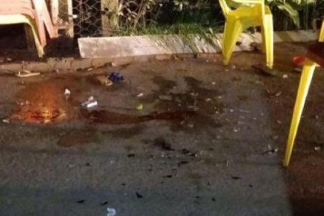 Homem e menor morrem em tentativa de chacina em lanchonete