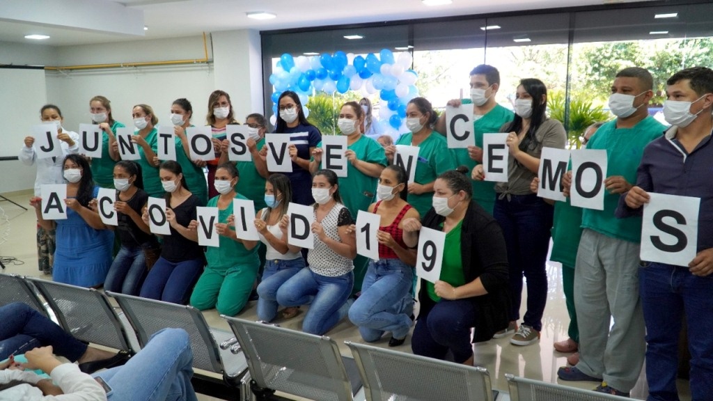Hospital Regional de Sinop encerra atividades na ala Covid 19 e presta homenagens