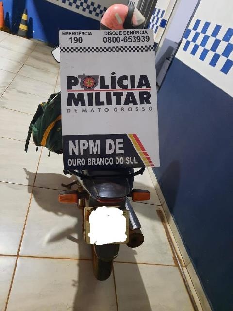 PM recupera motocicleta furtada e prende suspeito em flagrante