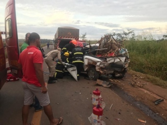 Mulher morre em grave acidente na BR-163 em Sinop