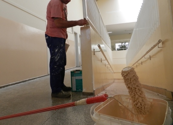 Vereadores mudam novamente o padrão de cores dos prédios públicos