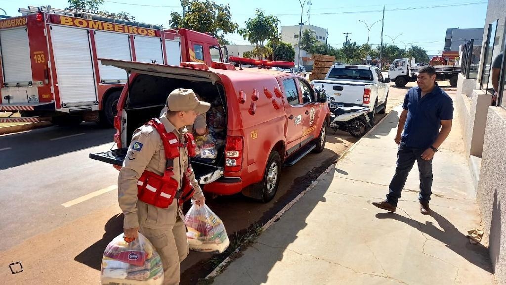 Corpo de Bombeiros arrecada 1,1 toneladas de alimentos