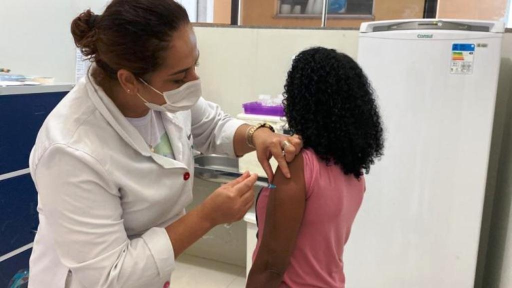 Vacina contra gripe será disponibilizada para público geral a partir de amanhã