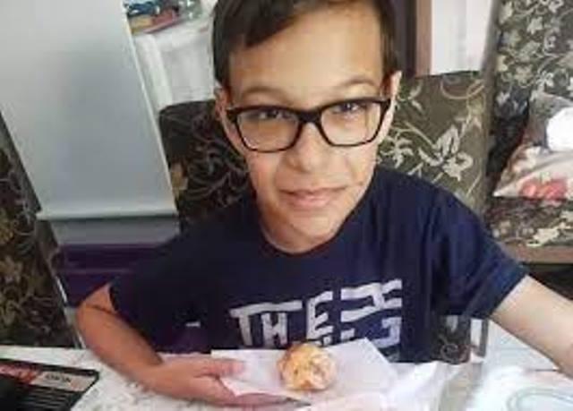 Morre adolescente atropelado a caminho da escola