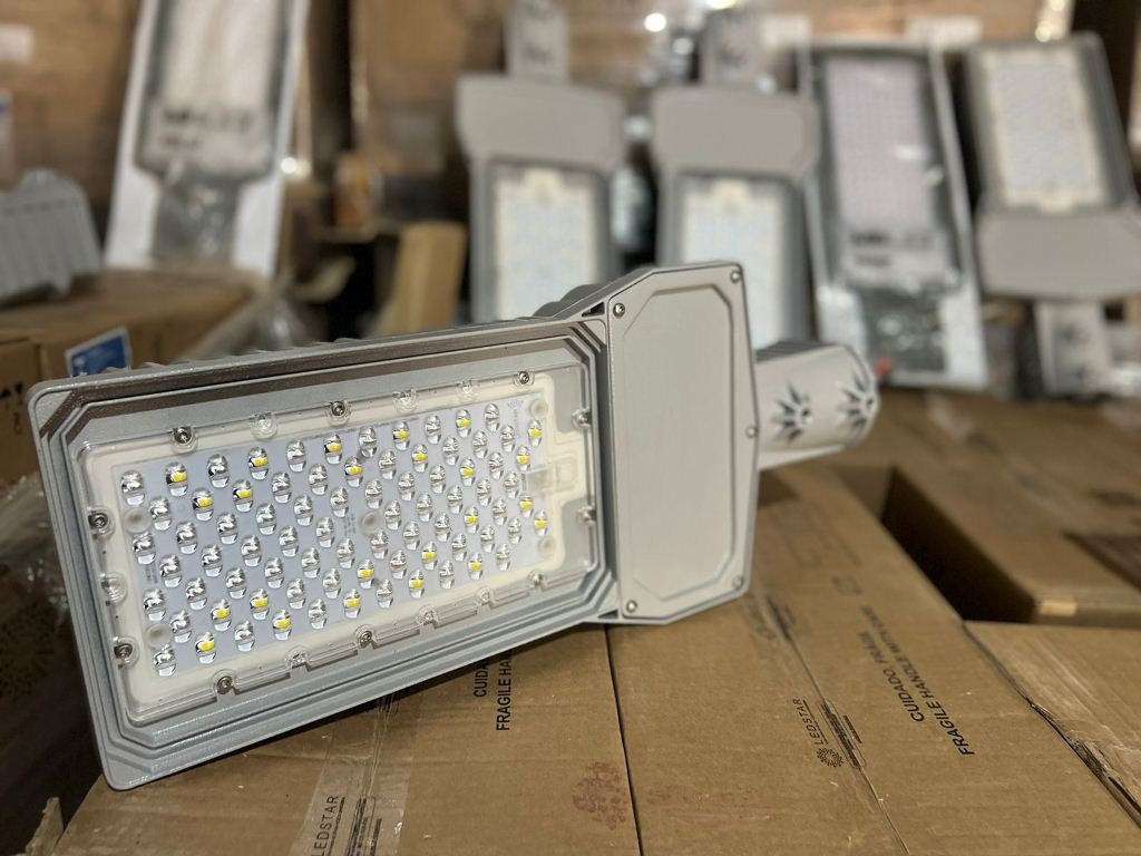 Programa ‘‘Ilumina Sinop’’ prevê a substituição de 28 mil lâmpadas por LED