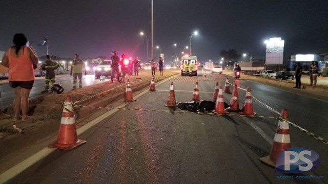 Motorista morre ao ser atropelado por três veículos na BR-163