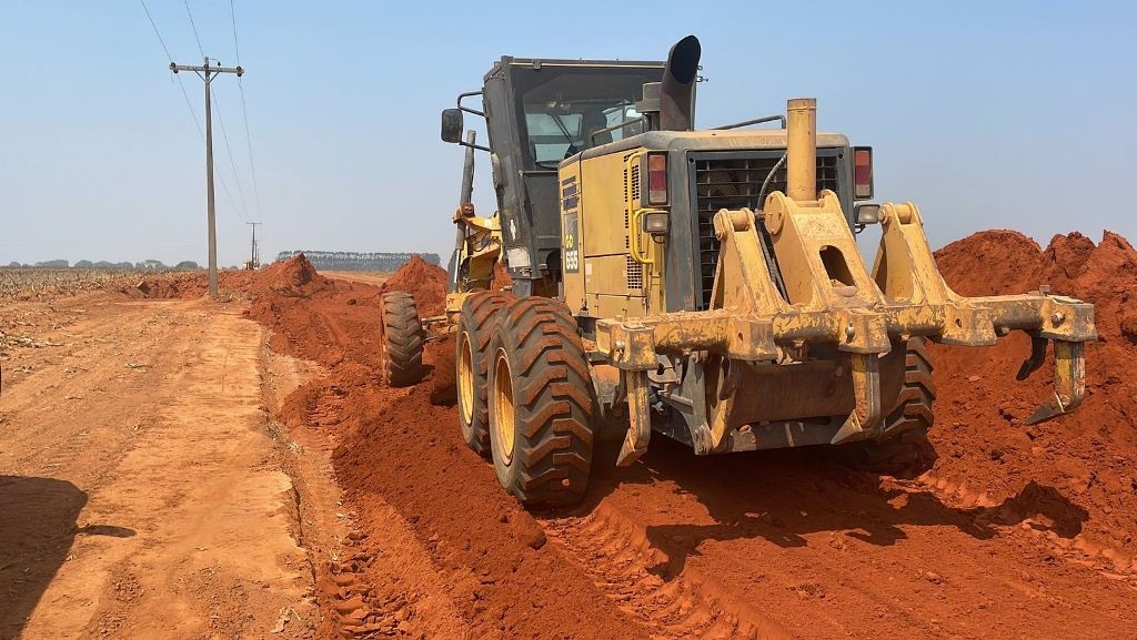 Secretaria de Obras recupera mais uma estrada no Arranca Safra
