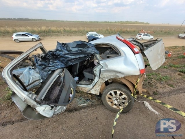 Acidente entre três veículos deixa três mortos e dois feridos na BR-163