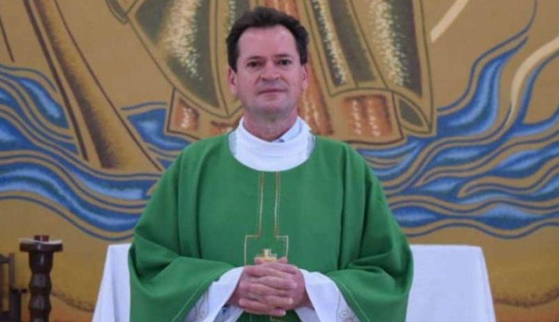 Padre é condenado a 48 anos de prisão por crimes sexuais