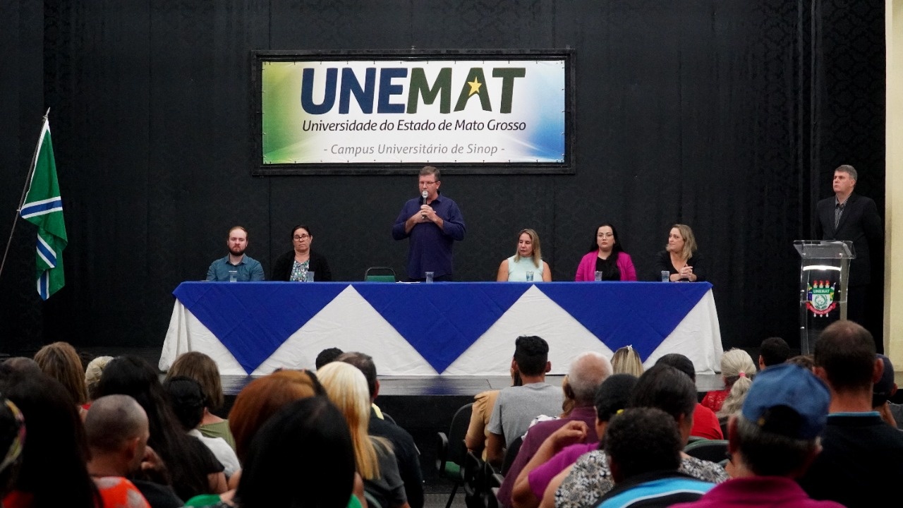 Mais de 400 alunos de programa de alfabetização recebem certificação em Sinop
