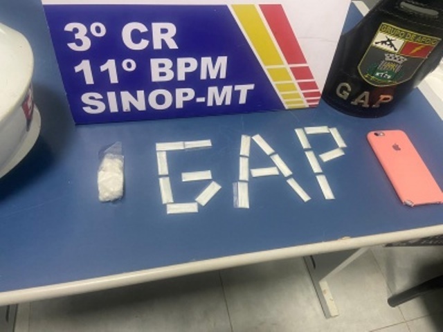 Jovem é preso com porções de cocaína em Sinop