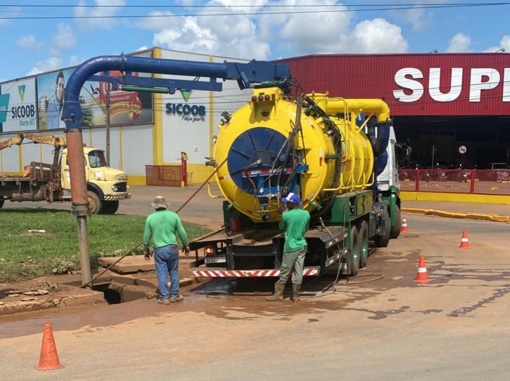 Serviço contratado pela prefeitura pode resolver problemas com alagamentos