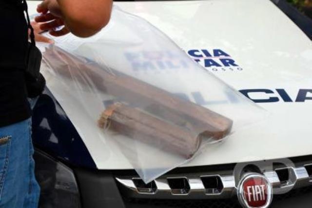Homem de 55 anos é morto a pauladas dentro de casa