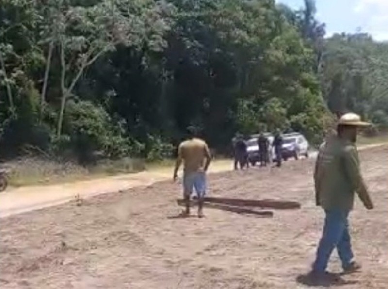 ‘‘Não estamos invadindo. A terra é nossa por direito’’, dizem familiares