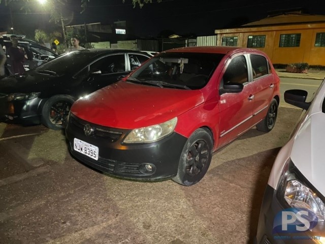 PM recupera carro furtado e prende ladrão