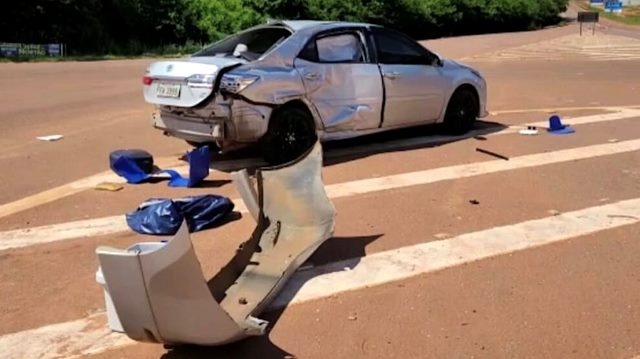 Colisão entre carro e carreta é registrada na MT-220 em Sinop