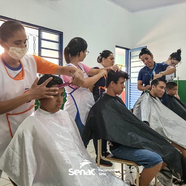 Senac-MT garante cursos gratuitos, materiais e equipamentos de beleza e estética