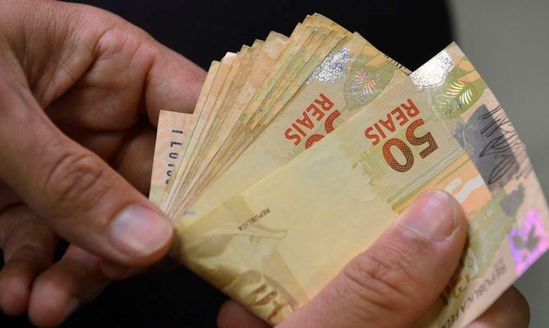 Salário mínimo sobe para R$ 1.302 em 1º de janeiro