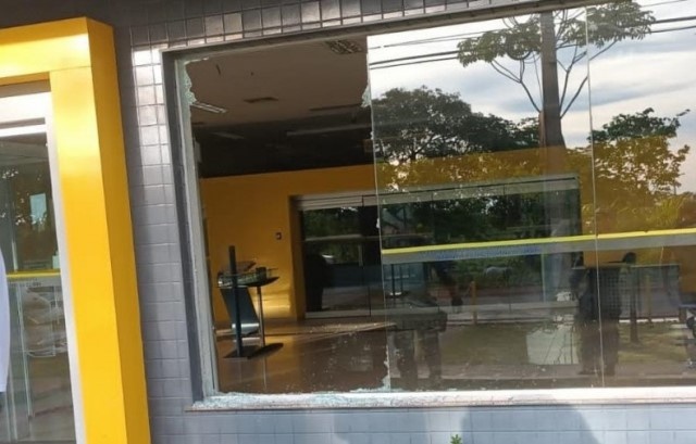 Dois homens morrem após tentativa de furto a banco