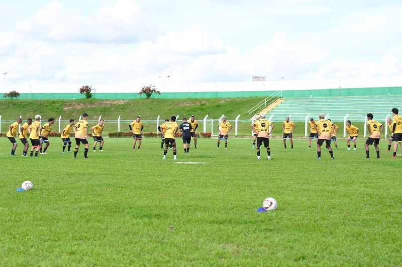 Sport Sinop promove garotos da base para o elenco profissional