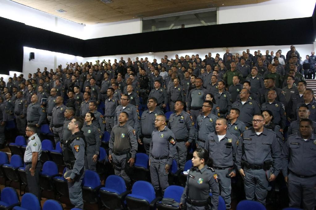 Mais de 600 policiais militares de MT começam curso de qualificação e aperfeiçoamento