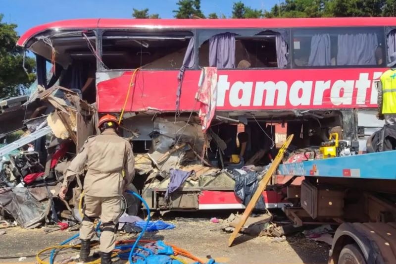 Motorista de ônibus é indiciado pela morte de 8 pessoas na BR-163