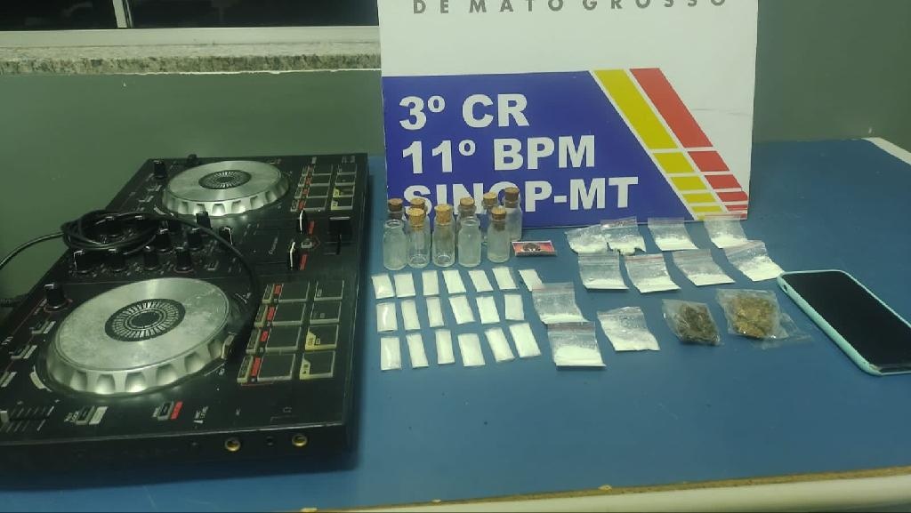 PM prende homem com porções de cocaína, frascos de lança-perfume e LSD em Sinop