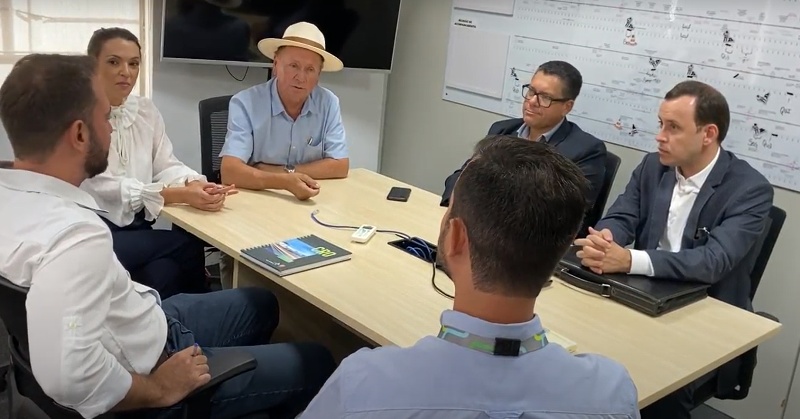 Prefeito vai até Rota Oeste e reforça cobranças por melhorias e viadutos na BR-163