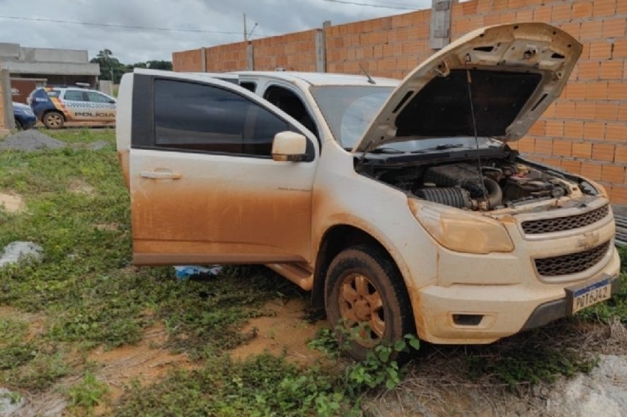 Polícia encontra arma usada na chacina e S10 de assassino